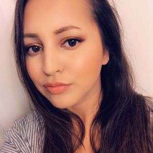 Meet your Posher, Yarlyn